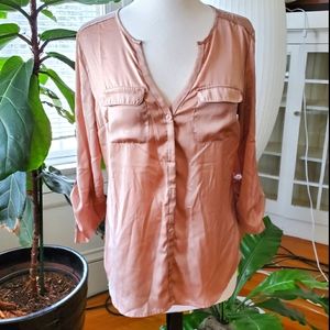 🌼10/$30🌼 New York & Company Light Gold Shirt